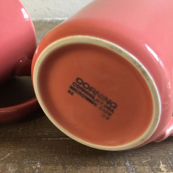 Corningware mugs set of 2 coral pink/orange collectible coffee tea cups - Picture 3 of 8